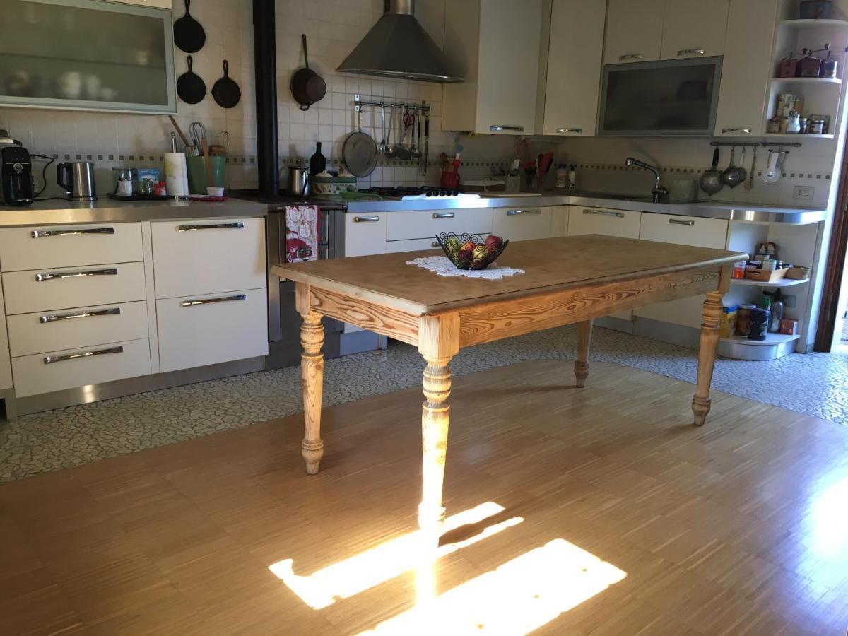 Una Casa Di Campagna Dossobuono Luaran gambar