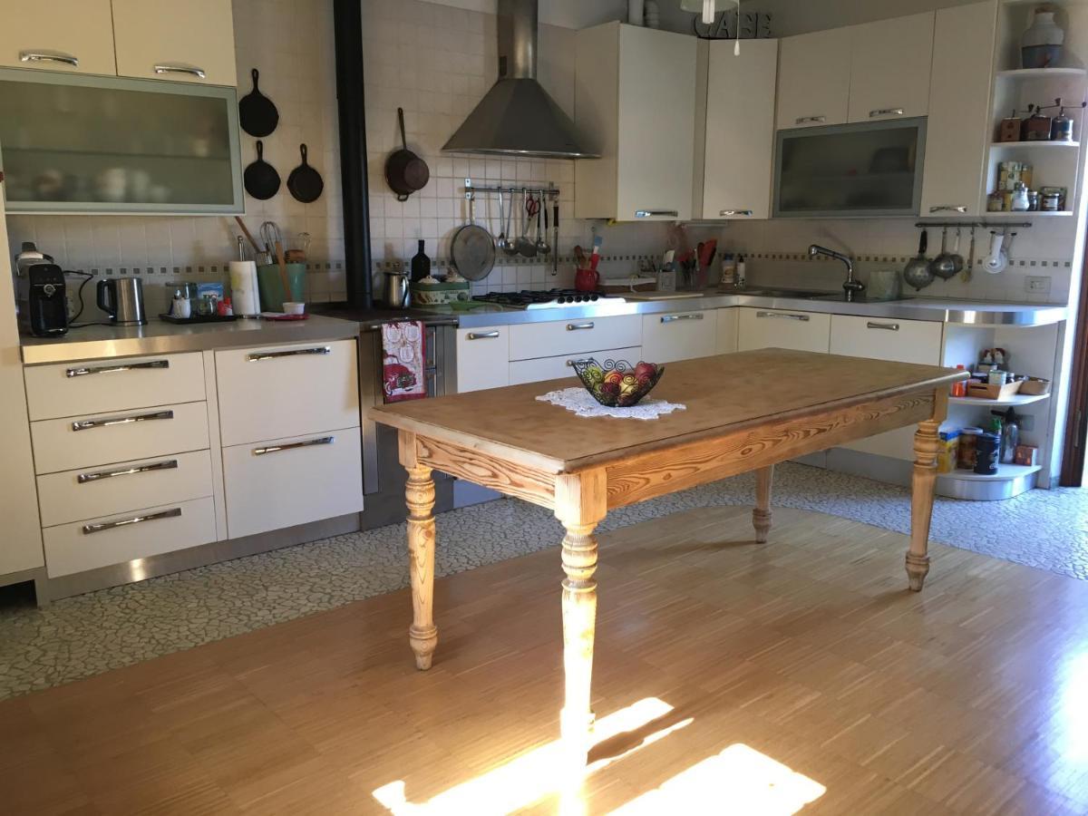 Una Casa Di Campagna Dossobuono Luaran gambar