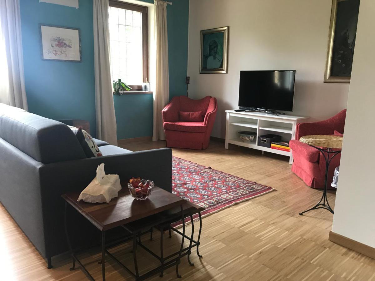 Una Casa Di Campagna Dossobuono Luaran gambar